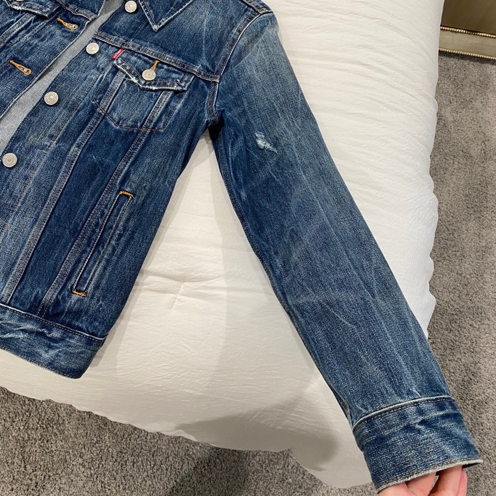 Levi’s Jacket - Picture 3 of 7